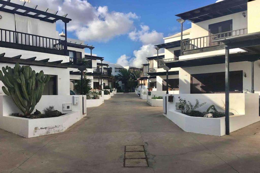 Duplex 3 Dormitorios Con Parking Privado Costa Teguise Eksteriør billede