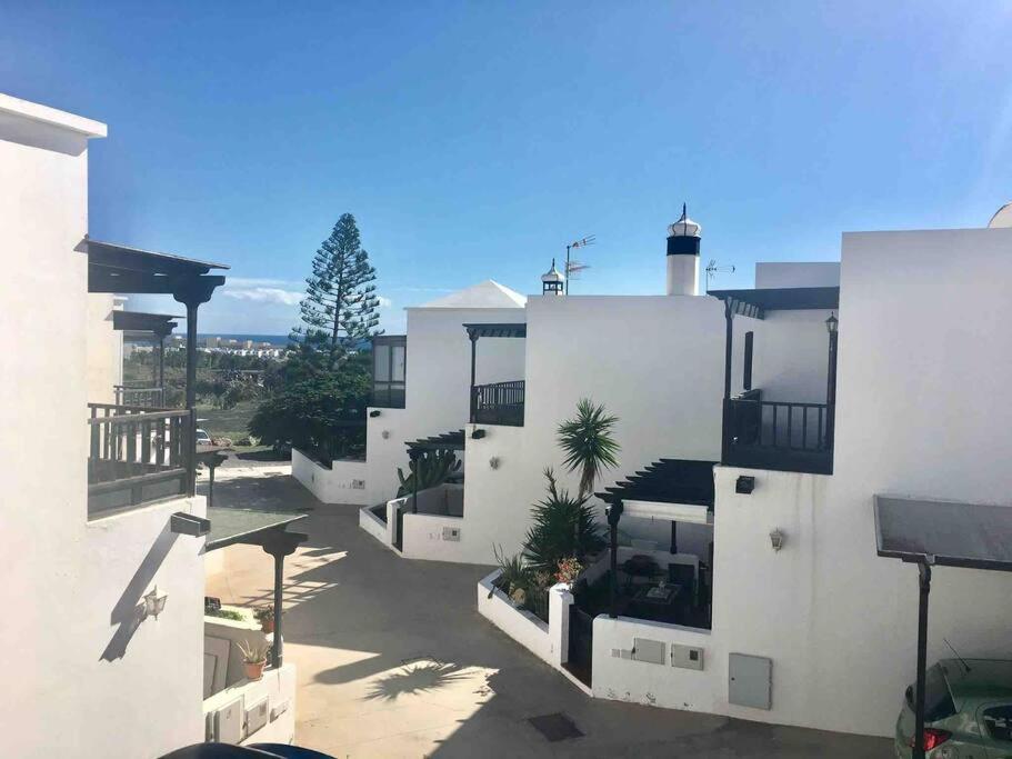 Duplex 3 Dormitorios Con Parking Privado Costa Teguise Eksteriør billede