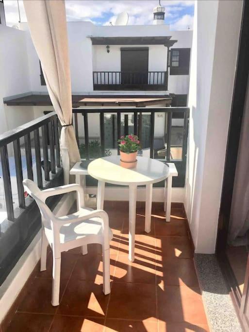 Duplex 3 Dormitorios Con Parking Privado Costa Teguise Eksteriør billede